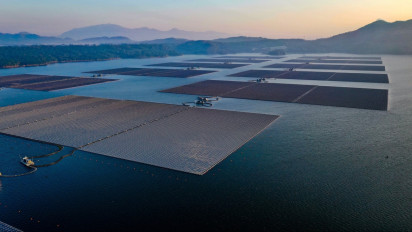 Disinggung Presiden Jokowi Sebelum Berangkat ke UEA, Ini Penampakan PLTS Terapung Cirata, Ternyata Menjadi PLTS Terbesar di ASEAN