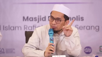 Ustaz Adi Hidayat Bilang Dua Surat Ini Percepat Terkabulnya Doa, Bahkan Setiap Hurufnya Menggugurkan Dosa