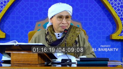 Susah Khusyuk Saat Shalat, Apakah Sah Ibadahnya? Kata Buya Yahya Tetap Lakukan Meskipun Sulit dan Harus Berusaha