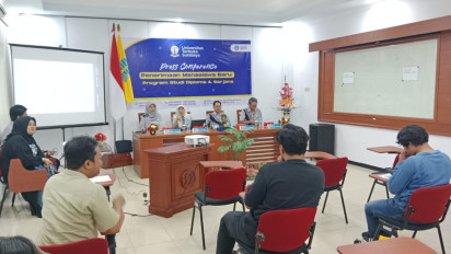 Terobosan Baru Dunia Pendidikan, UT Surabaya Mengajar 20 Napi di Lapas Madiun hingga Sarjana