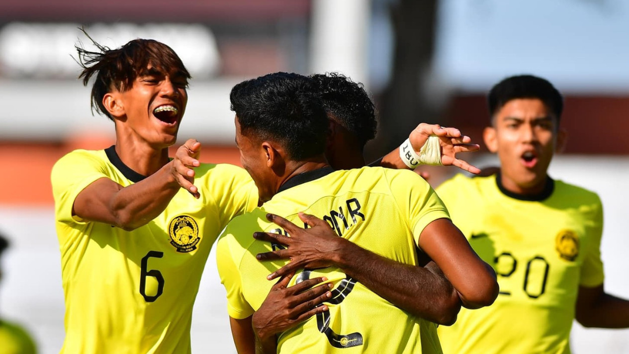 Gulung Brunei 0-11, Suporter Malaysia Bertingkah dengan Menyindir Pemain Keturunan Timnas Indonesia U-19 sampai Menyebut...
            - galeri foto