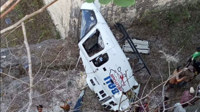 Helikopter Bawa 5 Penumpang Jatuh di Tebing Berbatu Bali, Ini Daftar Nama Penumpang