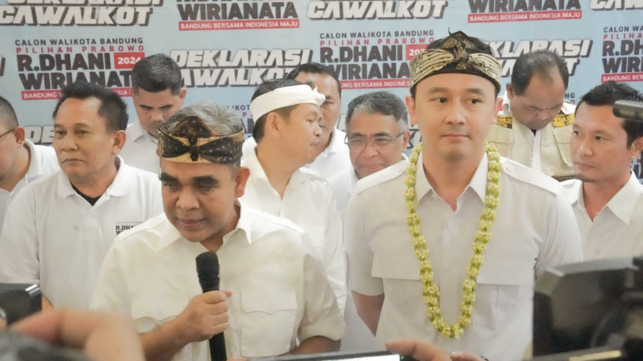 Gemuruh Warga Bandung di Deklarasi Kang Dhani: Siap Memenangkan Pilihan Prabowo
            - galeri foto