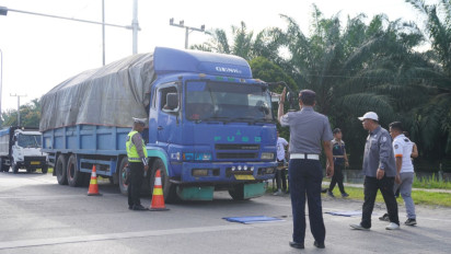 Operasi ODOL di Tol Medan-Binjai, Petugas Gabungan Jaring Belasan Kendaraan