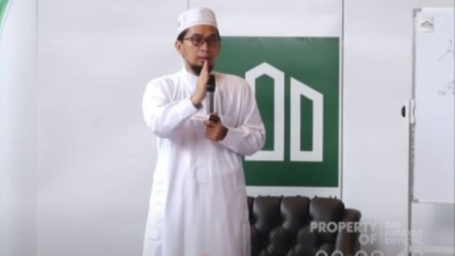 Satu Amalan Singkat Ini Kalau Dibiasakan, Kata Ustaz Adi Hidayat Dapat Kemudahan Hingga Pengampunan dari Allah SWT Coba Setiap Hari