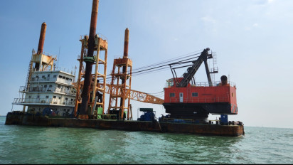 Kapal Keruk KING KONG Eks KAIRYO No. 8 Milik PT. Adhiguna Keruktama