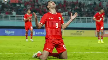 Penyerang Timnas Indonesia, Jens Raven