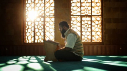 Bahaya Penyakit Hati, Tafsir Surah At Taubah Ayat 125