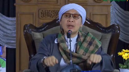 Pakai Henna atau Pacar Kulit Bikin Wudhu Tidak Sah? Buya Yahya Tegaskan Hukumnya...