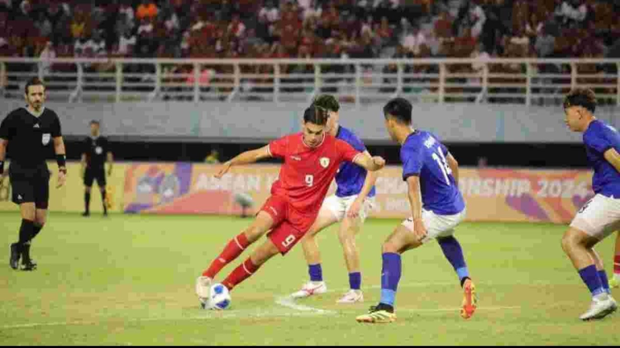 Reaksi Tak Biasa Fans Kamboja Usai Dikalahkan Timnas Indonesia 2-0 di Piala AFF U-19 2024, Malah Akui Hal ini: Garuda itu Tim yang...
            - galeri foto