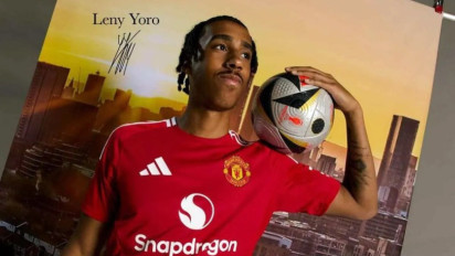 Debut dan Bawa Manchester United Menang, Bek Monster 18 Tahun The Red Devils Girang dan Tak Sabar Hadapi Arsenal hingga Liverpool