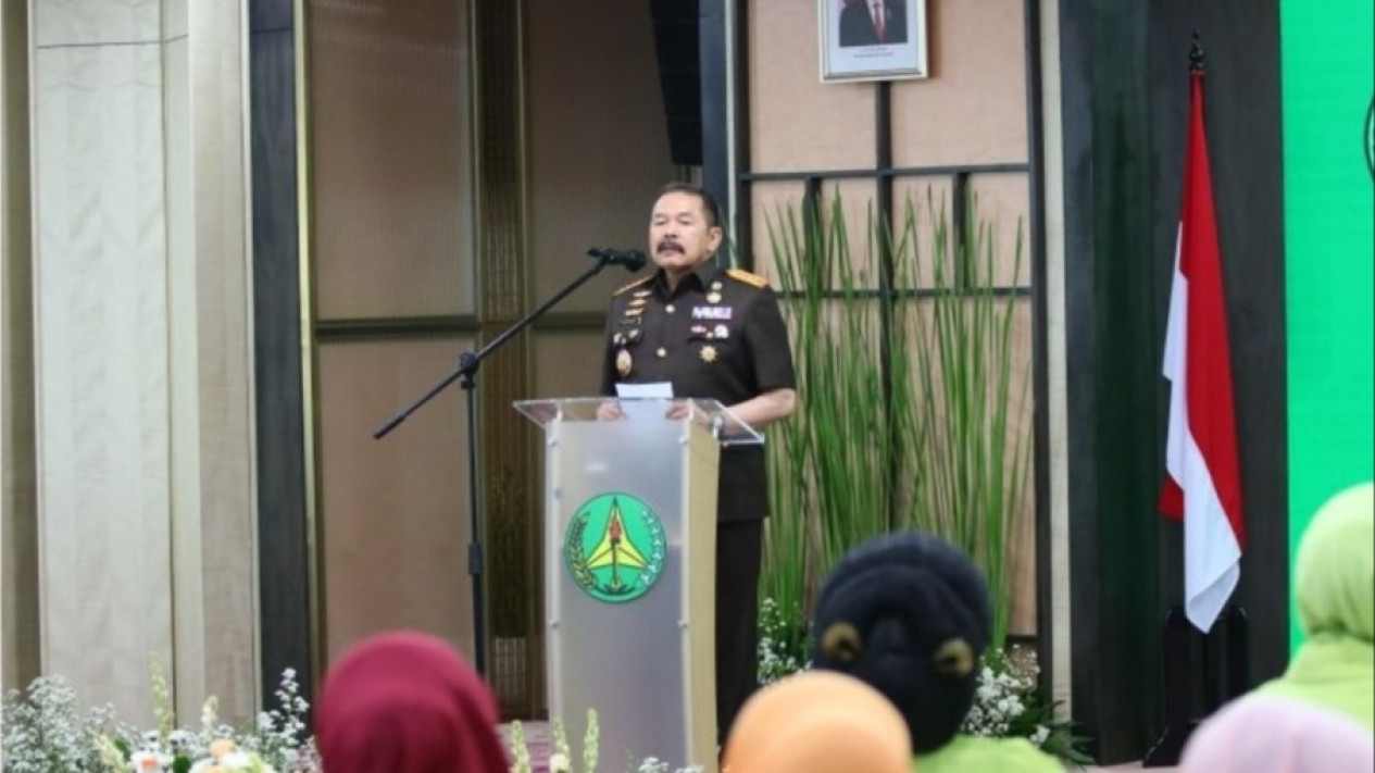 Jaksa Agung ST Burhanuddin Percaya Penguatan Peran IAD Bisa Dukung Akseleeasi Kejaksaan dalam Penegakan Hukum Modern
            - galeri foto