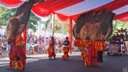 Parade Reog dan Jaranan Awali Kemeriahan Bojonegoro Thengul International Folklore Festival