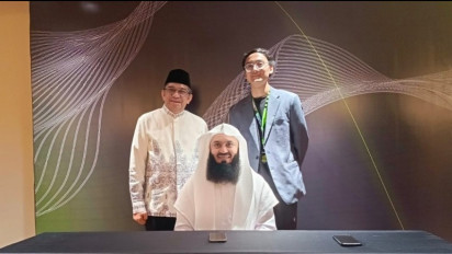 Ulama Zimbabwe Mufti Menk Blak-blakan soal Kemajuan Pembangunan di Indonesia