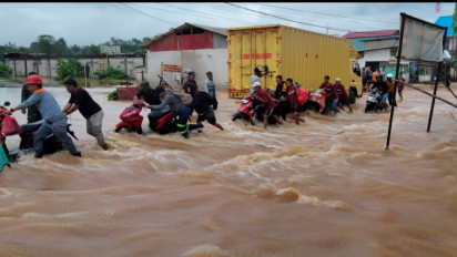 Banjir Setinggi Dua Meter Rendam Halmahera Tengah