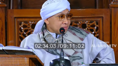 Suami Suka Lihat Aurat Istri saat Video Call, Memangnya Boleh? Buya Yahya Tegaskan Hukumnya...