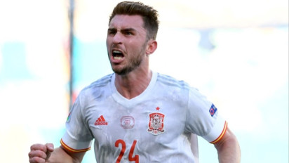 Real Madrid Incar Bek Timnas Spanyol Usai Disalip Manchester United untuk Leny Yoro