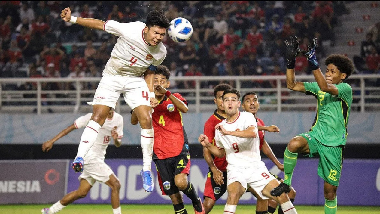 Tampil Gemilang di Babak Penyisihan Grup Piala AFF U-19, 3 Pemain Timnas Indonesia U-19 Ini Layak Dipanggil Shin Tae-yong ke Tim Senior
            - galeri foto
