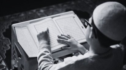 Cukuplah Allah SWT Jadi Pemelihara, Tafsir Surah Al Ahzab Ayat 3