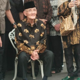 Try Sutrisno Wafat, Istana Sampaikan Duka Mendalam