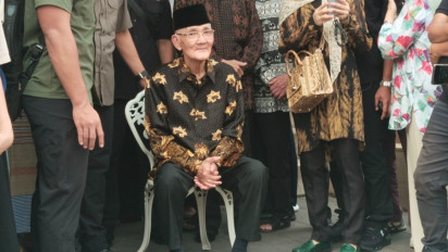 Try Sutrisno, Jusuf Kalla Hingga Boediono Datangi Rumah Duka Hamzah Haz