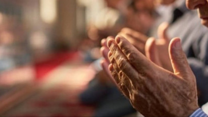 Bacaan Doa Makan Lengkap Arab Beserta Artinya