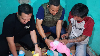 Modus Baru Kurir Narkoba di Jaktim Sembunyikan 6 Kilogram Sabu Dalam Boneka