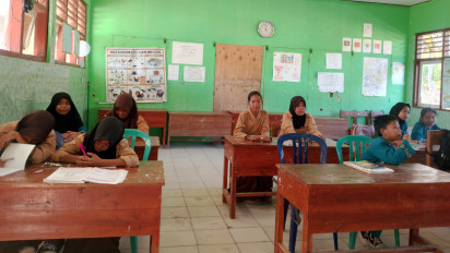 Sekolah Konservasi Hadir untuk Anak-Anak Pesisir Sumbawa