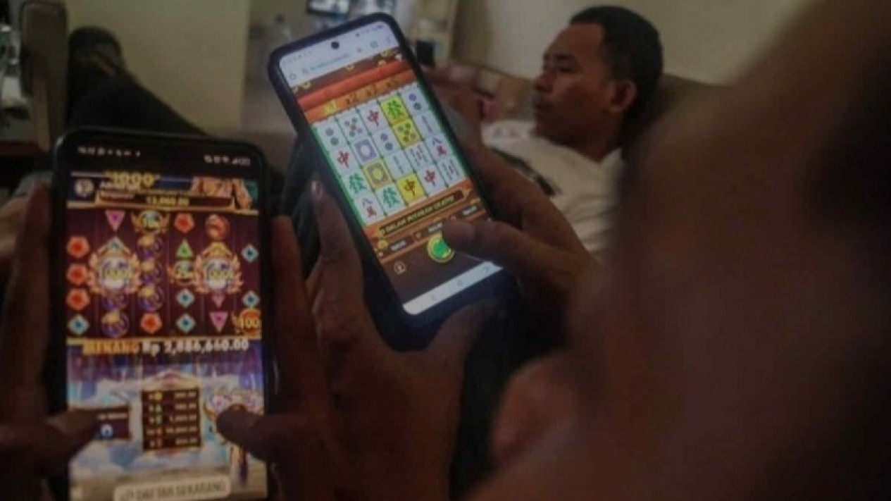Judi Online Makin Meresahkan, Sosiolog Beberkan Cara Ormas Berantas Aktivitas Melawan Hukum
            - galeri foto