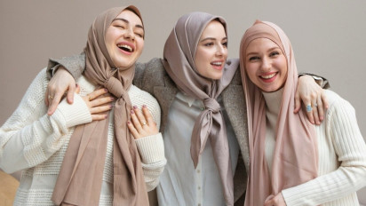 Mamah Dedeh Ingatkan Bahaya Umbar Foto di Medsos: Potensi Jadi Dosa Jariyah!