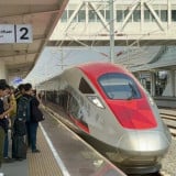 Insiden Penumpang Tahan Pintu Kereta Cepat, Pengelola Whoosh Bersuara