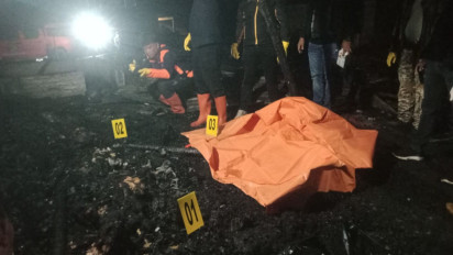 Diduga Akibat Ledakan Tabung Gas, 8 Rumah Terbakar dan Pasutri Tewas Terpanggang