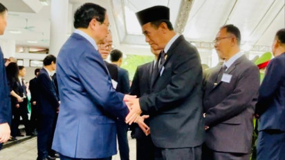 Mentan Mewakili Presiden RI Ucapkan Belasungkawa Pada Rakyat Vietnam