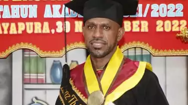 Boaz Solossa, pemain legendaris Timnas Indonesia