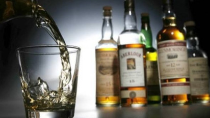 Ini Bahayanya Khamar, Minuman Beralkohol yang Memabukkan, Al Maidah Ayat 90: Jauhilah Agar Kamu Beruntung