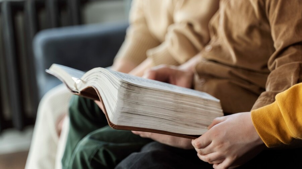 Renungan Harian Penyembuhan Luka Batin dan Doa Malam Kristen Memohon Perlindungan Sepanjang Malam
            - galeri foto