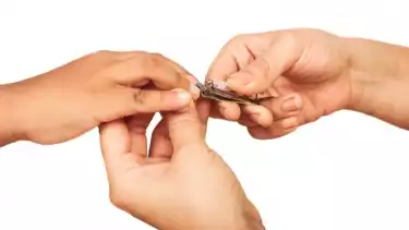 Ilustrasi potong kuku di hari baik dalam Agama Islam