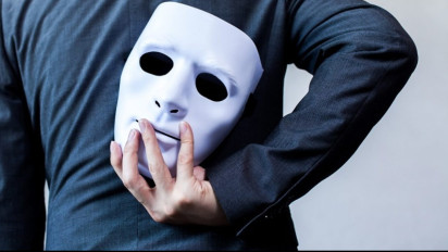 Tafsir Surah Al-Baqarah Ayat 16: Orang Munafik Tidak Pernah Mendapat Petunjuk karena Diambang Kesesatan