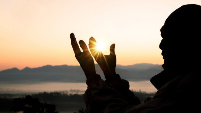 Baca Doa Berangkat Kerja agar Rezeki Kembali Datang Bertubi-tubi