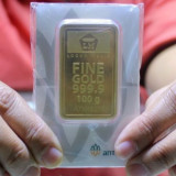 Saham ANTM Anjlok 12,83 Persen saat Harga Emas Tembus Rp3,027 Juta per Gram