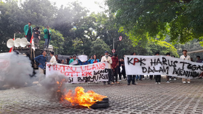 Massa FMAK Geruduk KPK, Tuntut Penolakan Eks Koruptur pada Perhelatan Pilkada 2024 Musi Banyuasin