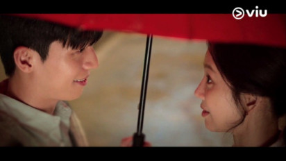 Behind The Scene The Midnight Romance in Hagwon Soroti Kemesraan Wi Ha Joon & Jung Ryeo Won  di Balik Layar