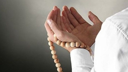 Tolong Baca Sholawat Ibnu Abbas saat Malam Jumat, Raih Keutamaan 100 Juta Kebaikan, Ini Tulisan Arab, Latin, dan Artinya