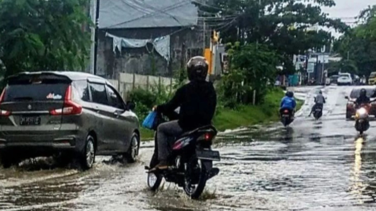 BMKG: Sebagian Wilayah Indonesia Berpotensi Hujan Disertai Petir
            - galeri foto
