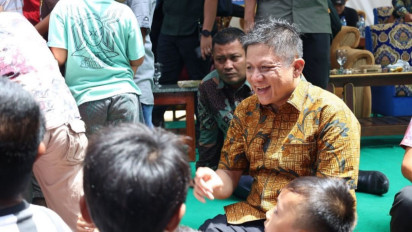 Di bawah Kepemimpinan Enos-Yudha, Angka Kemiskinan Turun, Terendah dalam 10 Tahun Terakhir