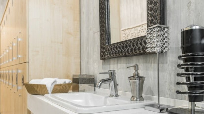 Doa Berdandan di Depan Cermin, Lengkap dengan Arab dan Terjemahannya