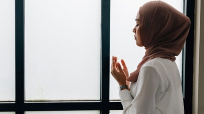 Bacaan Sholawat Ta'dzhimul Qiyam, Amalan Penghapus Dosa, Begini Tulisan Arab, Latin dan Artinya