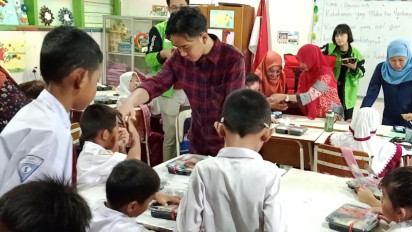 Gibran Uji Coba Pelaksanaan Program Makan dan Susu Gratis untuk Anak SD di Surabaya
