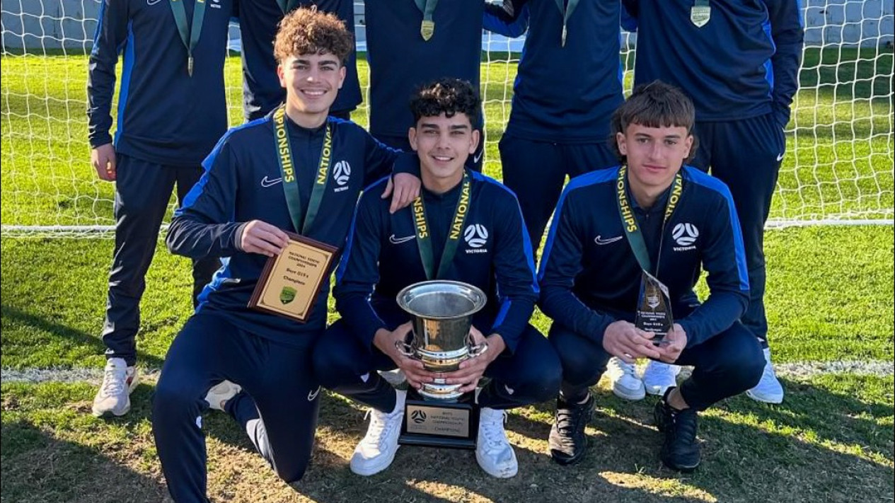 Eksklusif! Mathew Baker Ungkap Alasan Lebih Pilih Timnas Indonesia U-17 Dibanding Australia, Ini Pilihan Sulit Tapi ...
            - galeri foto