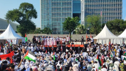 Aksi Bela Palestina di Jakarta Berlangsung di Depan Kedubes AS, Massa Berdzikir dan Shalat Gaib untuk Ismail Haniyeh